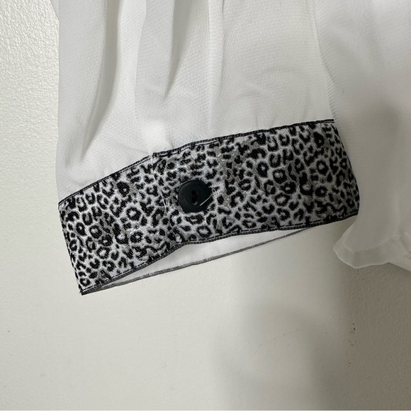 Zara women’s white  blouse with leopard animal print trim size L - Picture 3 of 8